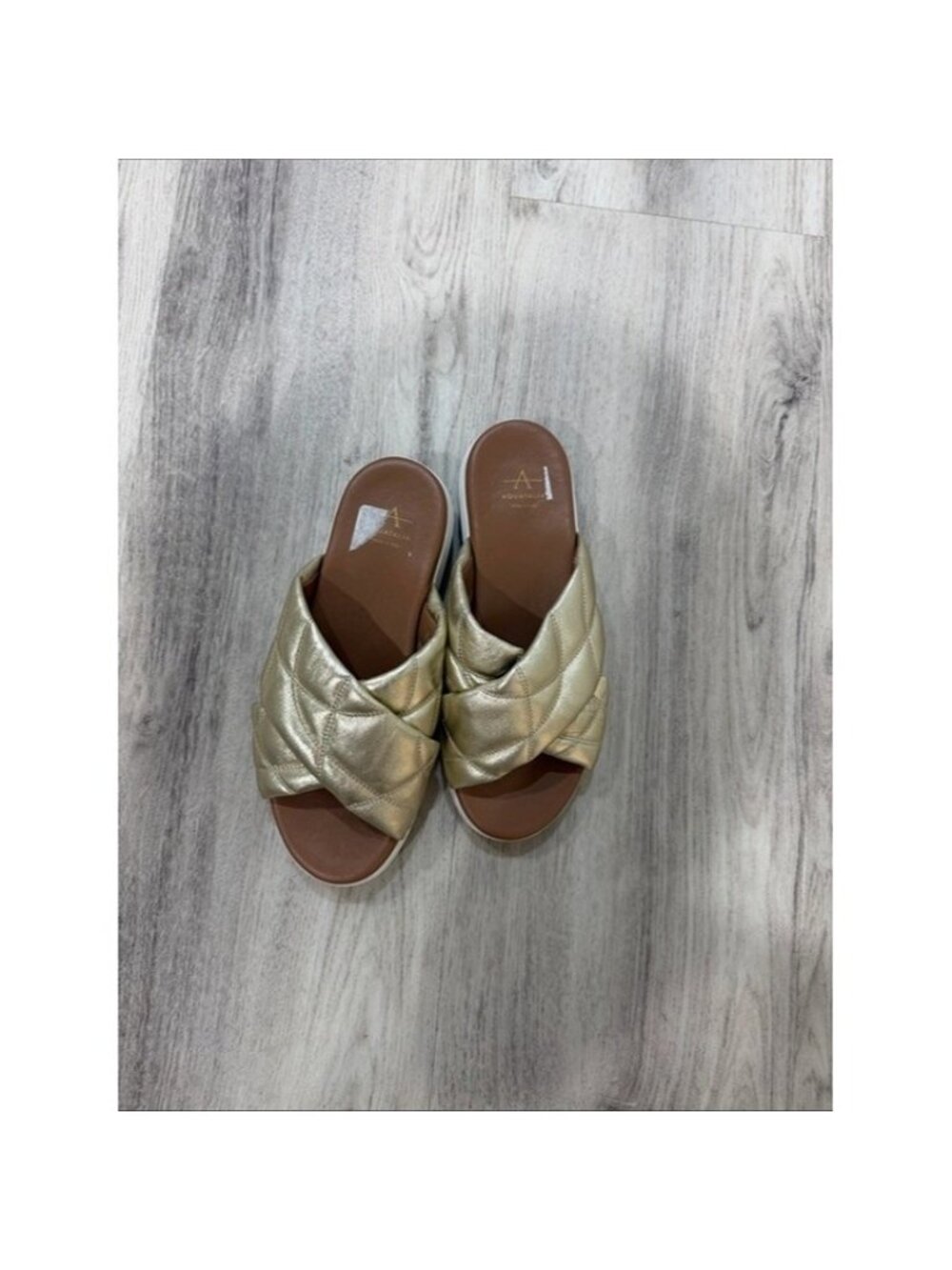 Aquatalia gold Quilted Crisscross Slide Sandals — Metallic Gold size 7